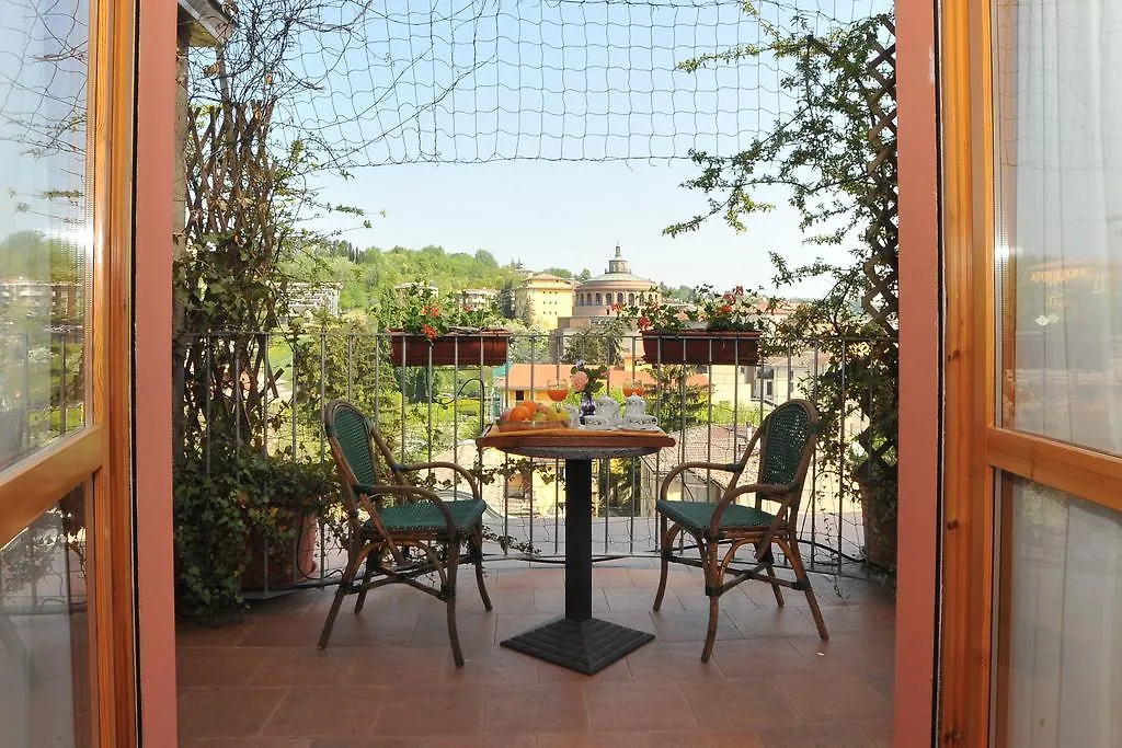 Hotel Ferrari Salsomaggiore Terme 4*,